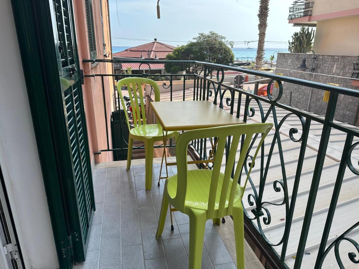 Apartament Casa Angela Vista Mare Ventimiglia Zewnętrze zdjęcie